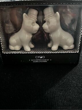 CIROA White Ceramic Dog Salt & Pepper Shaker Set NIB